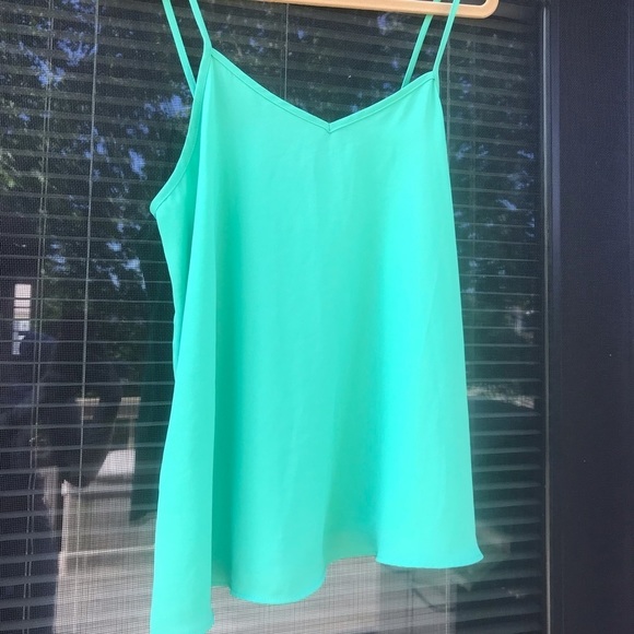 Topshop Tops - ❤️ 2/$10 Topshop Green Tank